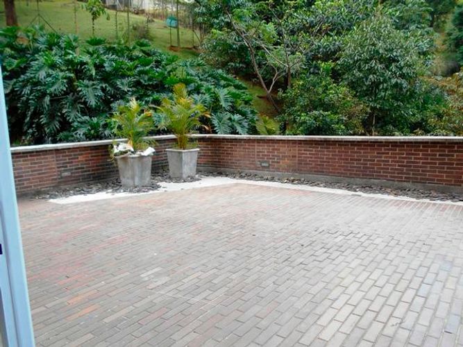 Apartamento de 3 alcobas en arriendo en El Poblado, Medellín, 120 m² · foto 16 de 17