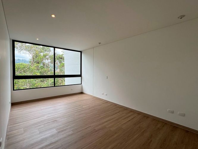 Apartamento de 2 alcobas en arriendo en El Porvenir, Rionegro, 126 m² · foto 10 de 15