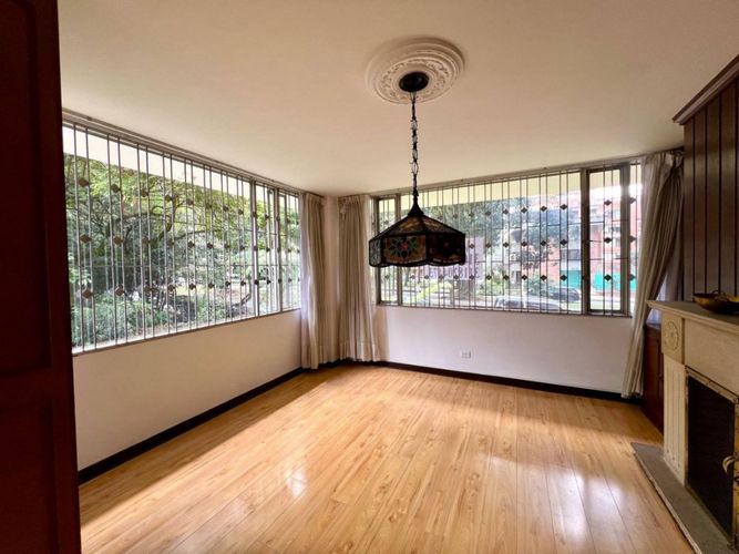 Apartamento de 4 alcobas en venta en Chico Norte, Bogotá, 195 m² · foto 6 de 22