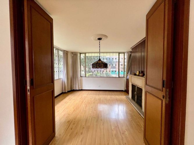 Apartamento de 4 alcobas en venta en Chico Norte, Bogotá, 195 m² · foto 7 de 22