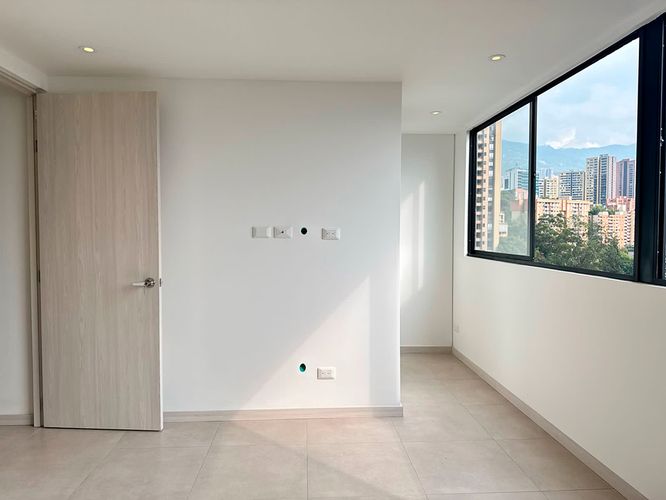 Apartamento de 2 alcobas en arriendo en El Poblado, Medellín, 86 m² · foto 12 de 16