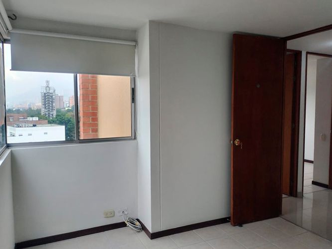 Apartamento de 3 alcobas en arriendo en El Poblado, Medellín, 78 m² · foto 10 de 17