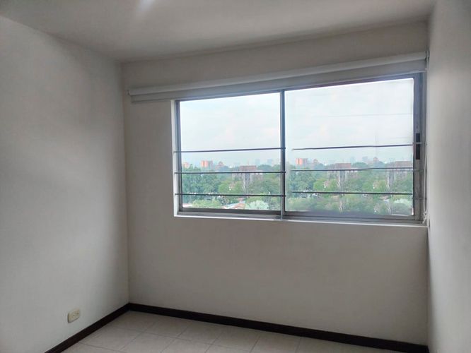 Apartamento de 3 alcobas en arriendo en El Poblado, Medellín, 78 m² · foto 11 de 17