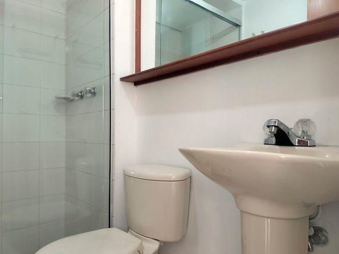 Apartamento de 3 alcobas en arriendo en El Poblado, Medellín, 78 m² · foto 15 de 17