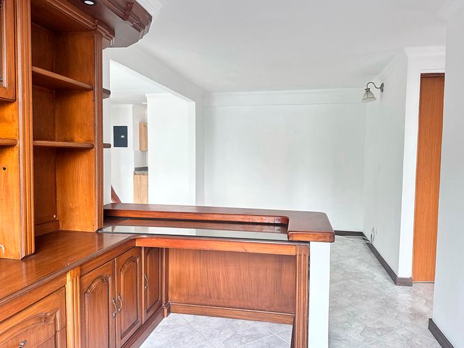 Apartamento de 2 alcobas en arriendo en El Poblado, Medellín, 76 m² · foto 5 de 15