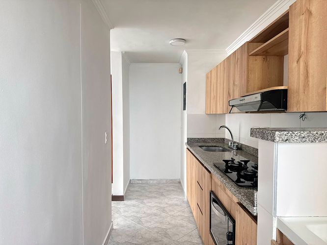Apartamento de 2 alcobas en arriendo en El Poblado, Medellín, 76 m² · foto 7 de 15