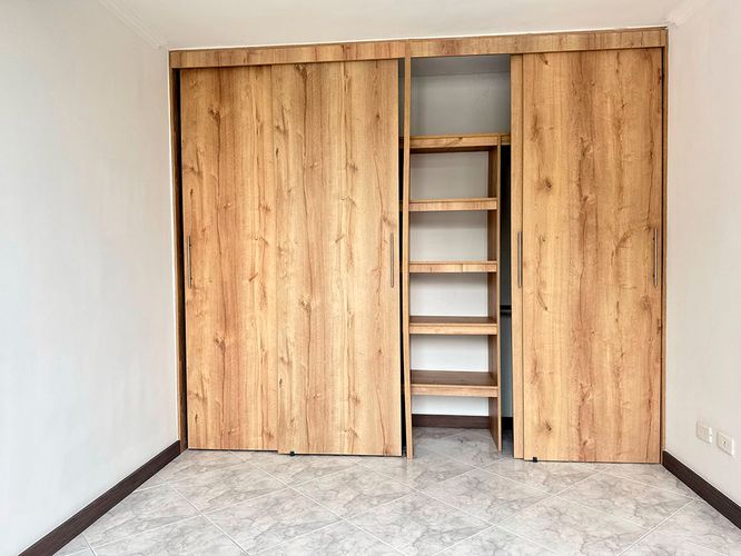 Apartamento de 2 alcobas en arriendo en El Poblado, Medellín, 76 m² · foto 13 de 15