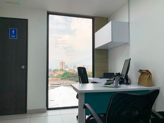 Oficina en arriendo en Cristo Rey, Medellín, 220 m² · foto 6 de 11