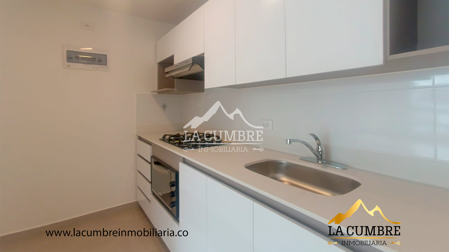 Apartamento de 2 alcobas en arriendo en Castropol, Medellín, 70 m² · foto 4 de 11