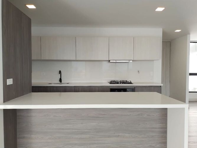 Apartamento de 3 alcobas en arriendo en Transversal Superior, Medellín, 160 m² · foto 6 de 20
