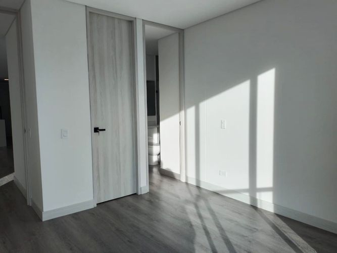 Apartamento de 3 alcobas en arriendo en Transversal Superior, Medellín, 160 m² · foto 11 de 20