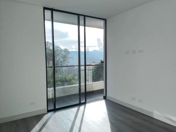 Apartamento de 3 alcobas en arriendo en Transversal Superior, Medellín, 160 m² · foto 15 de 20