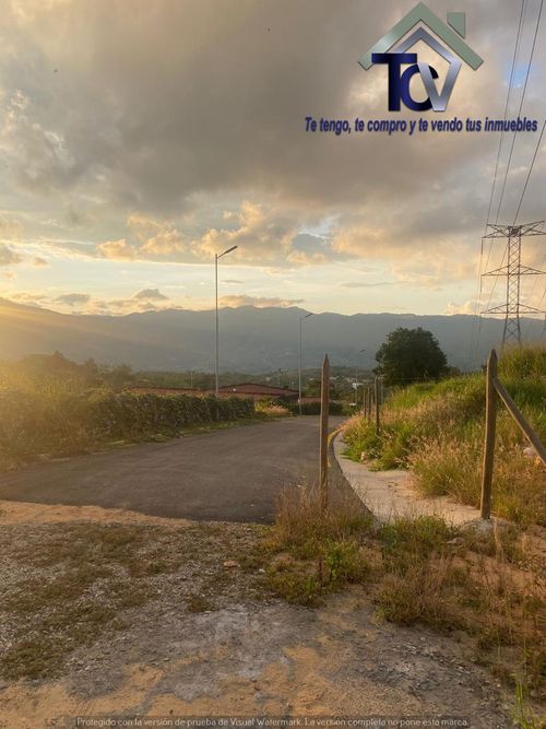 Lote en venta en Ruitoque Alto, Floridablanca, 2500 m² · foto 2 de 9