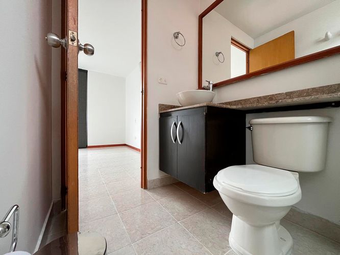 Apartamento de 3 alcobas en arriendo en El Tesoro, Medellín, 94 m² · foto 15 de 17