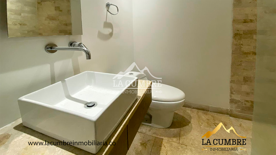 Apartamento de 3 alcobas en arriendo en Los Balsos, Medellín, 180 m² · foto 8 de 16