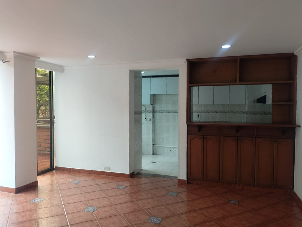 Apartamento en arriendo en El Poblado, Medellín · foto 3 de 13