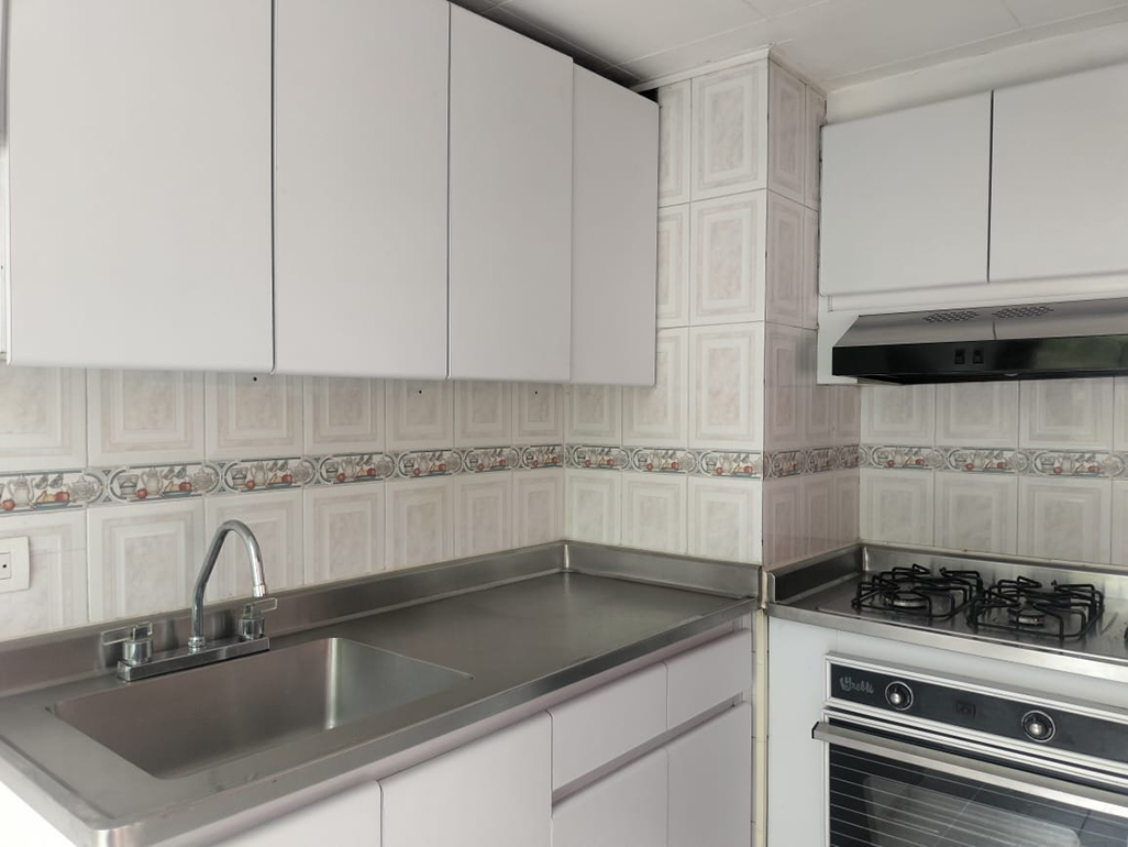 Apartamento en arriendo en El Poblado, Medellín · foto 6 de 13