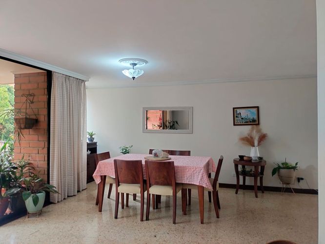 Apartamento de 4 alcobas en venta en El Poblado, Medellín, 176 m² · foto 4 de 20