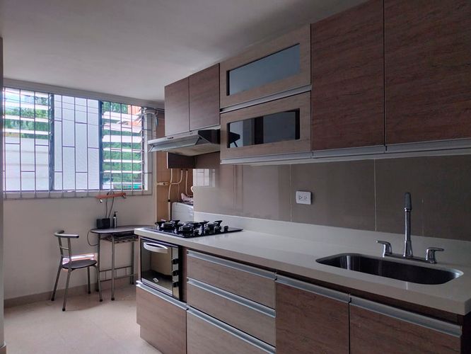 Apartamento de 4 alcobas en venta en El Poblado, Medellín, 176 m² · foto 7 de 20