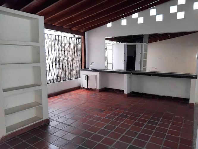 Local en arriendo en Villa Santa Teresa, Envigado, 185 m² · foto 5 de 7
