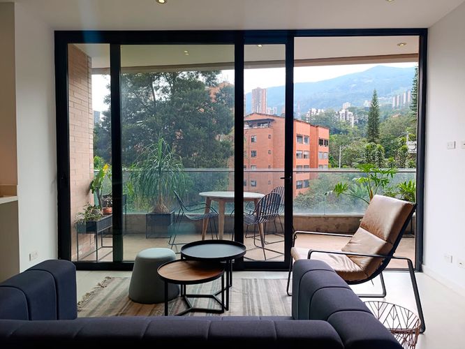 Apartamento de 1 alcoba en arriendo en El Poblado, Medellín, 85 m² · foto 2 de 14