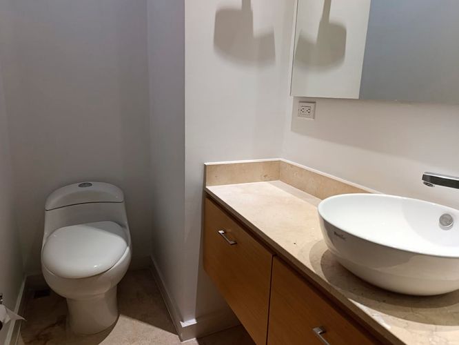Apartamento de 1 alcoba en arriendo en El Poblado, Medellín, 85 m² · foto 13 de 14