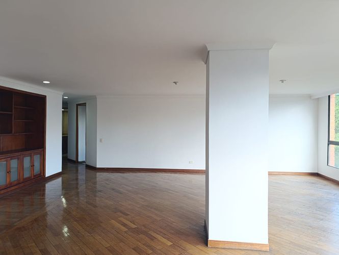 Apartamento de 3 alcobas en arriendo en Los Balsos, Medellín, 153 m² · foto 3 de 20