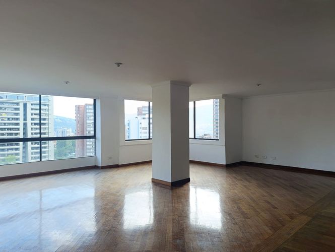 Apartamento de 3 alcobas en arriendo en Los Balsos, Medellín, 153 m² · foto 5 de 20