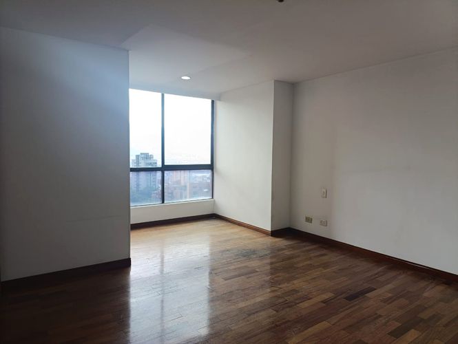 Apartamento de 3 alcobas en arriendo en Los Balsos, Medellín, 153 m² · foto 9 de 20