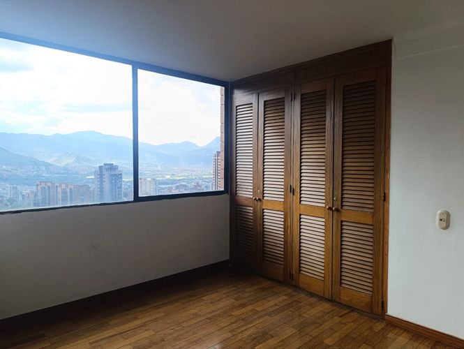 Apartamento de 3 alcobas en arriendo en Los Balsos, Medellín, 153 m² · foto 15 de 20