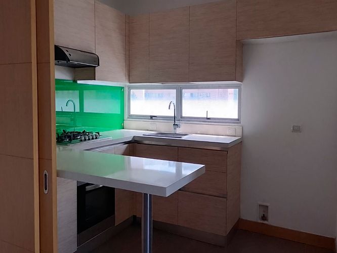 Apartamento de 2 alcobas en arriendo en El Poblado, Medellín, 100 m² · foto 5 de 12