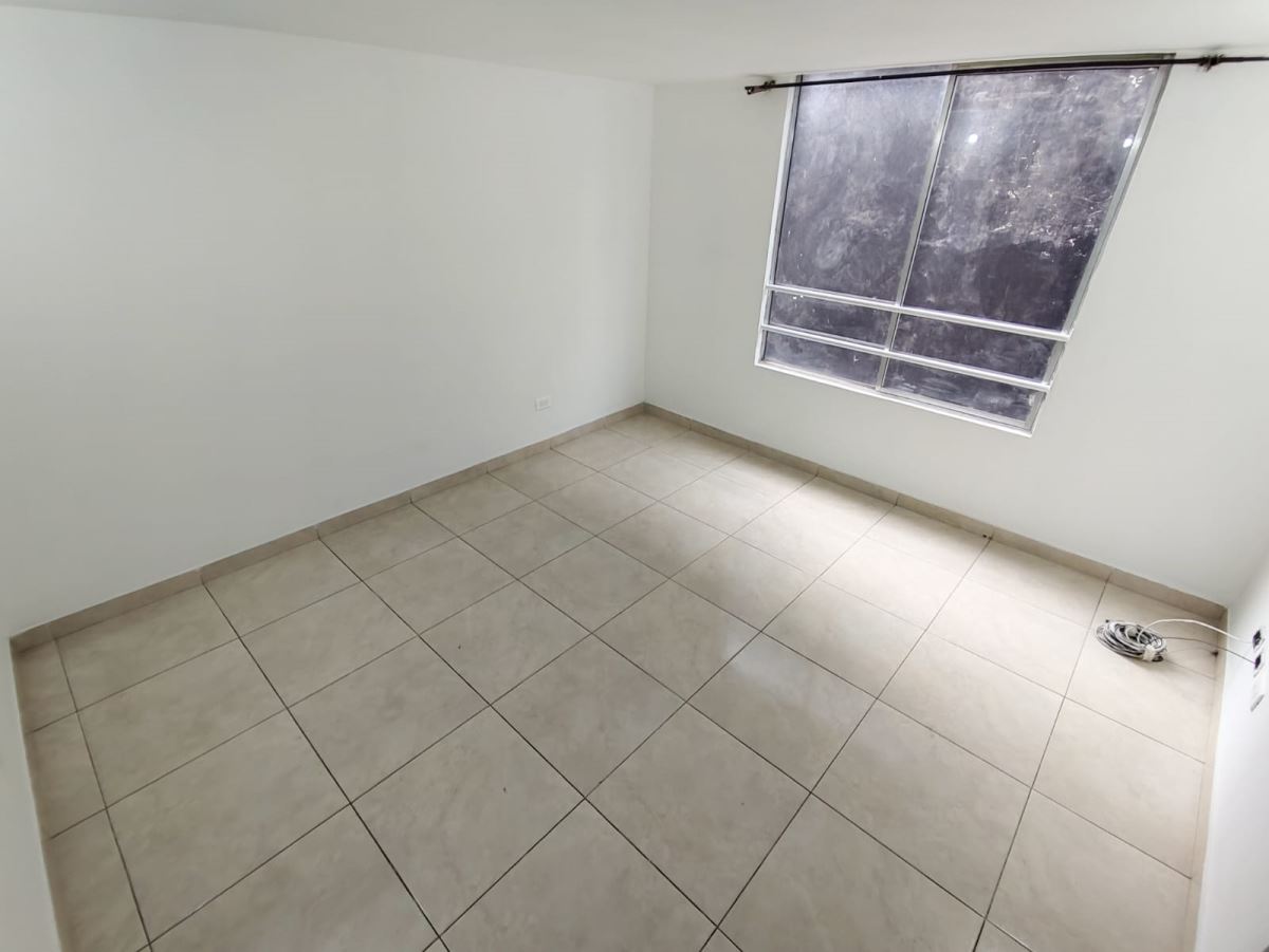 Apartamento en venta en Fontibon, Bogotá · foto 3 de 10