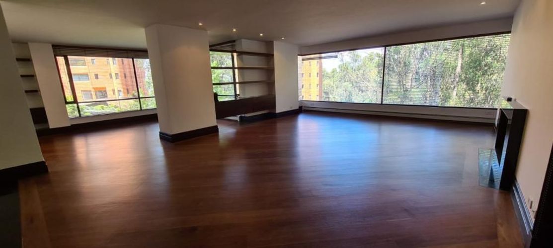 Apartamento de 4 alcobas en venta en Bosque De Pinos, Bogotá, 428 m² · foto 2 de 20