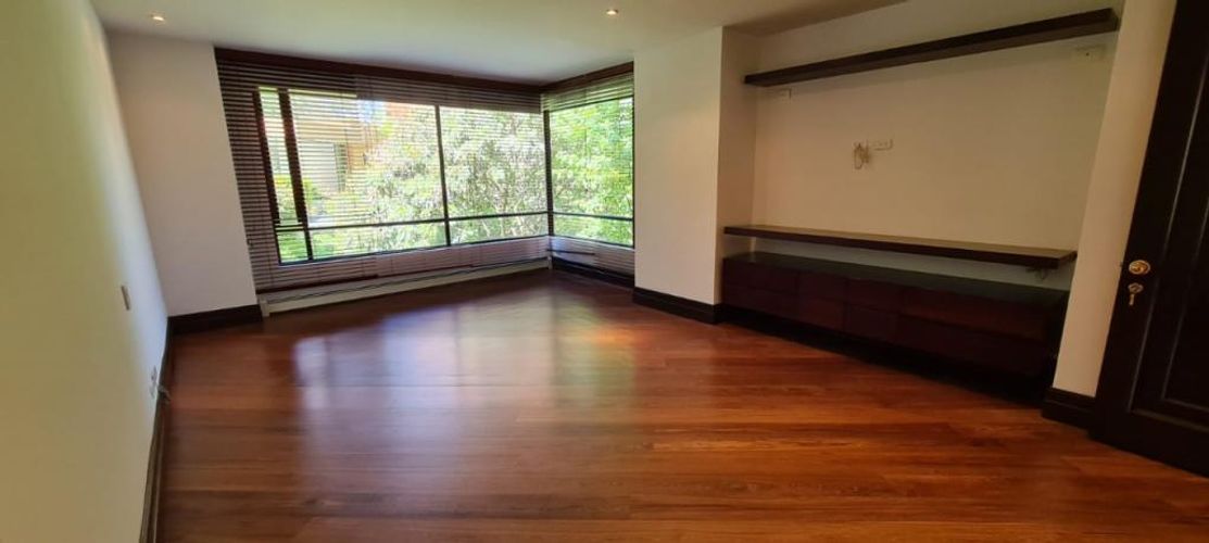 Apartamento de 4 alcobas en venta en Bosque De Pinos, Bogotá, 428 m² · foto 15 de 20