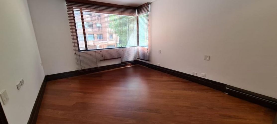 Apartamento de 4 alcobas en venta en Bosque De Pinos, Bogotá, 428 m² · foto 20 de 20