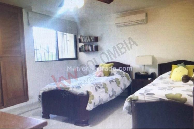Casa de 4 alcobas en venta en Altos De Riomar, Barranquilla, 375 m² · foto 13 de 16