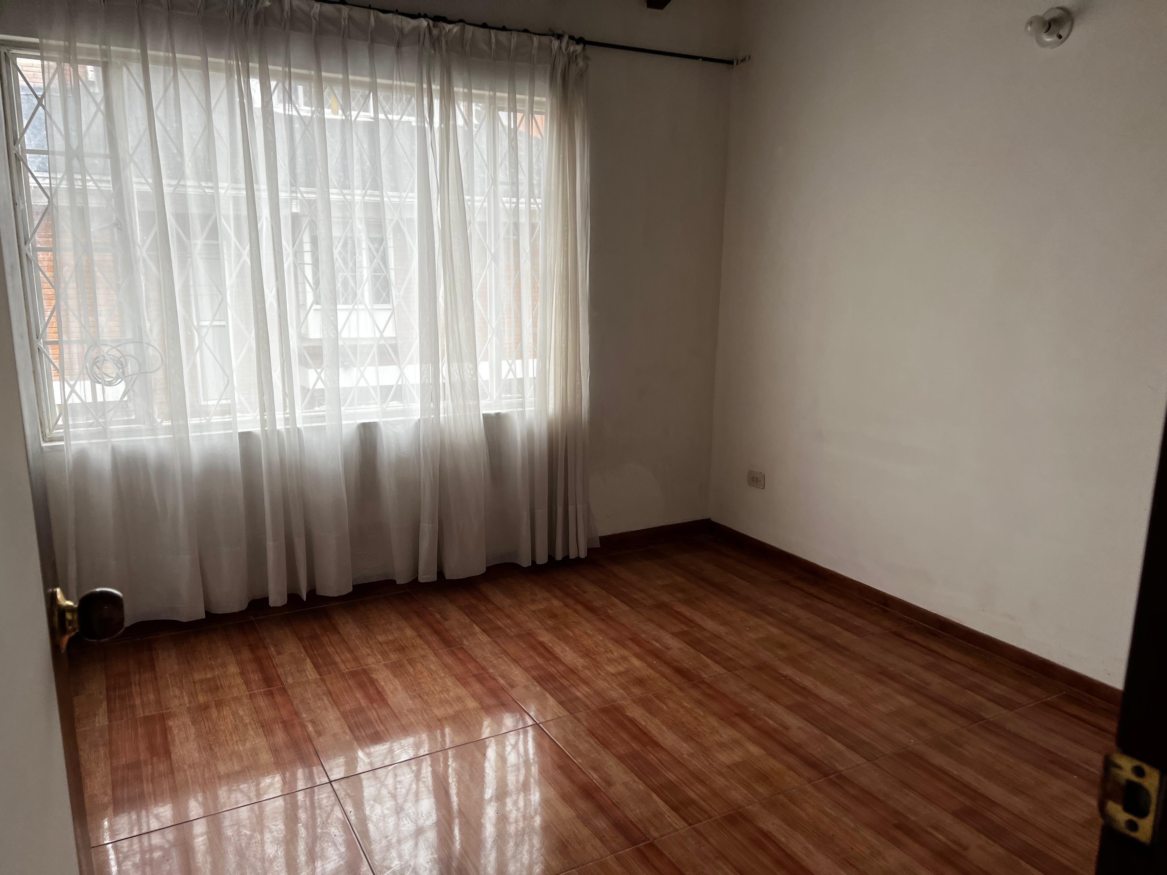 Casa en venta en Cedro Golf, Bogotá · foto 3 de 8