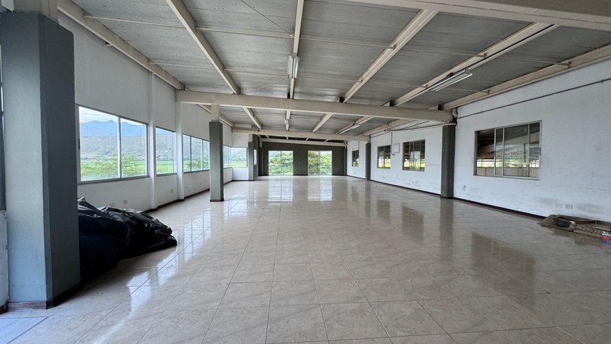 Bodega en arriendo en Arroyohondo, Yumbo, 3510 m² · foto 18 de 24