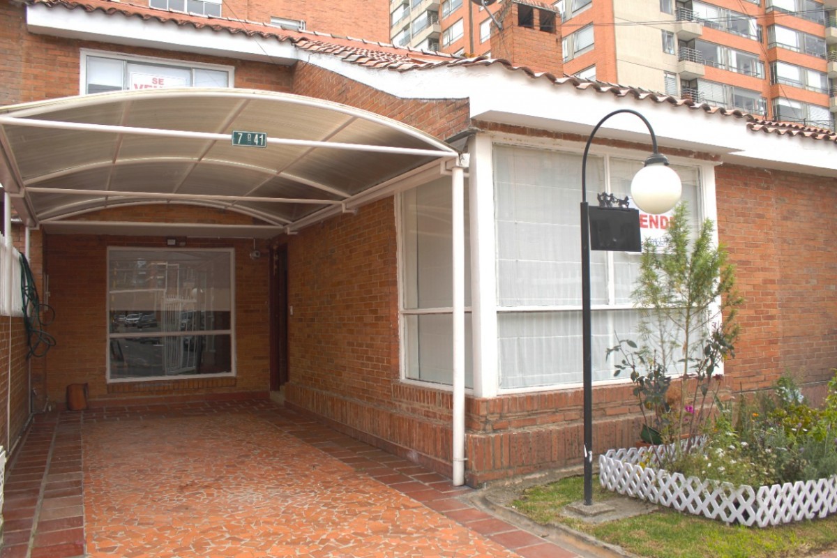 Casa en venta en Cedro Golf, Bogotá · foto 2 de 24