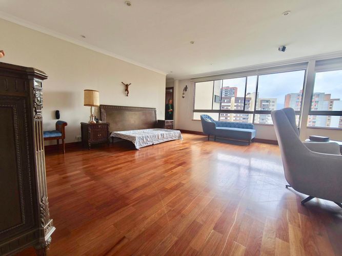 Apartamento en venta en El Poblado, Medellín · foto 13 de 23