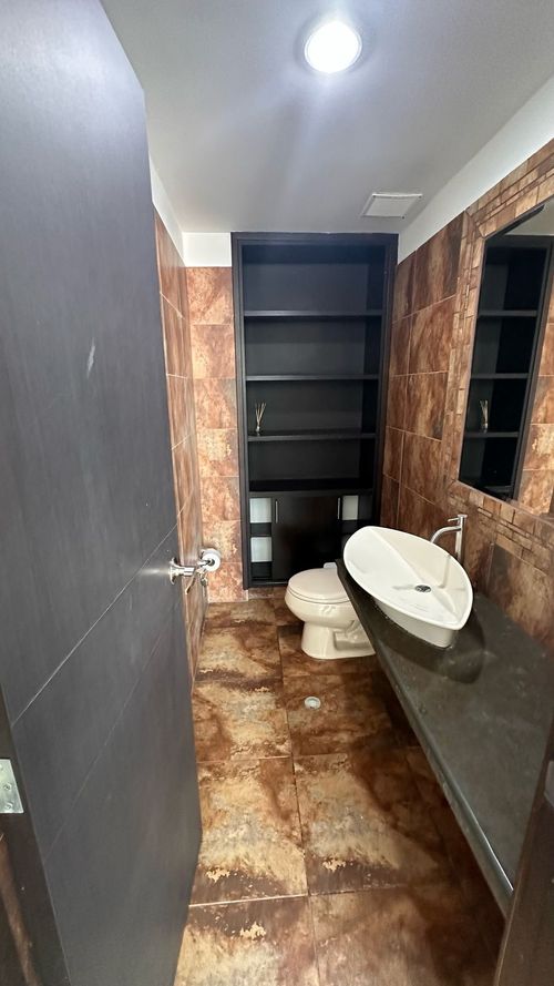 Oficina en venta en Pinares, Pereira, 338 m² · foto 3 de 18
