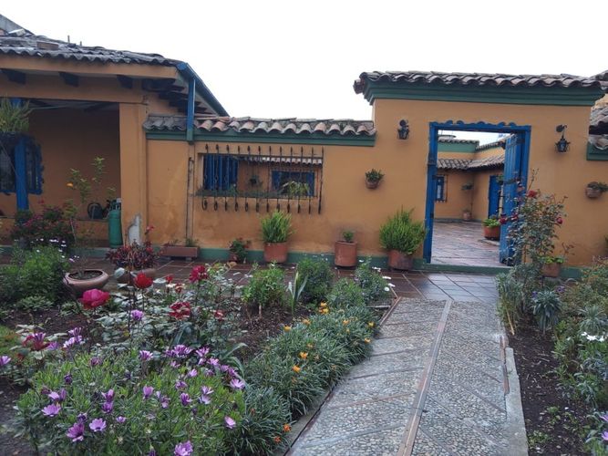 Casa de 4 alcobas en venta en El Hato, Funza, 425 m² · foto 2 de 24