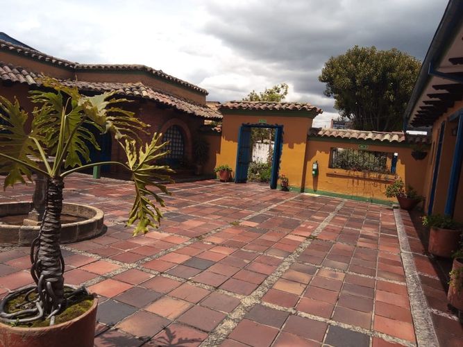 Casa de 4 alcobas en venta en El Hato, Funza, 425 m² · foto 8 de 24