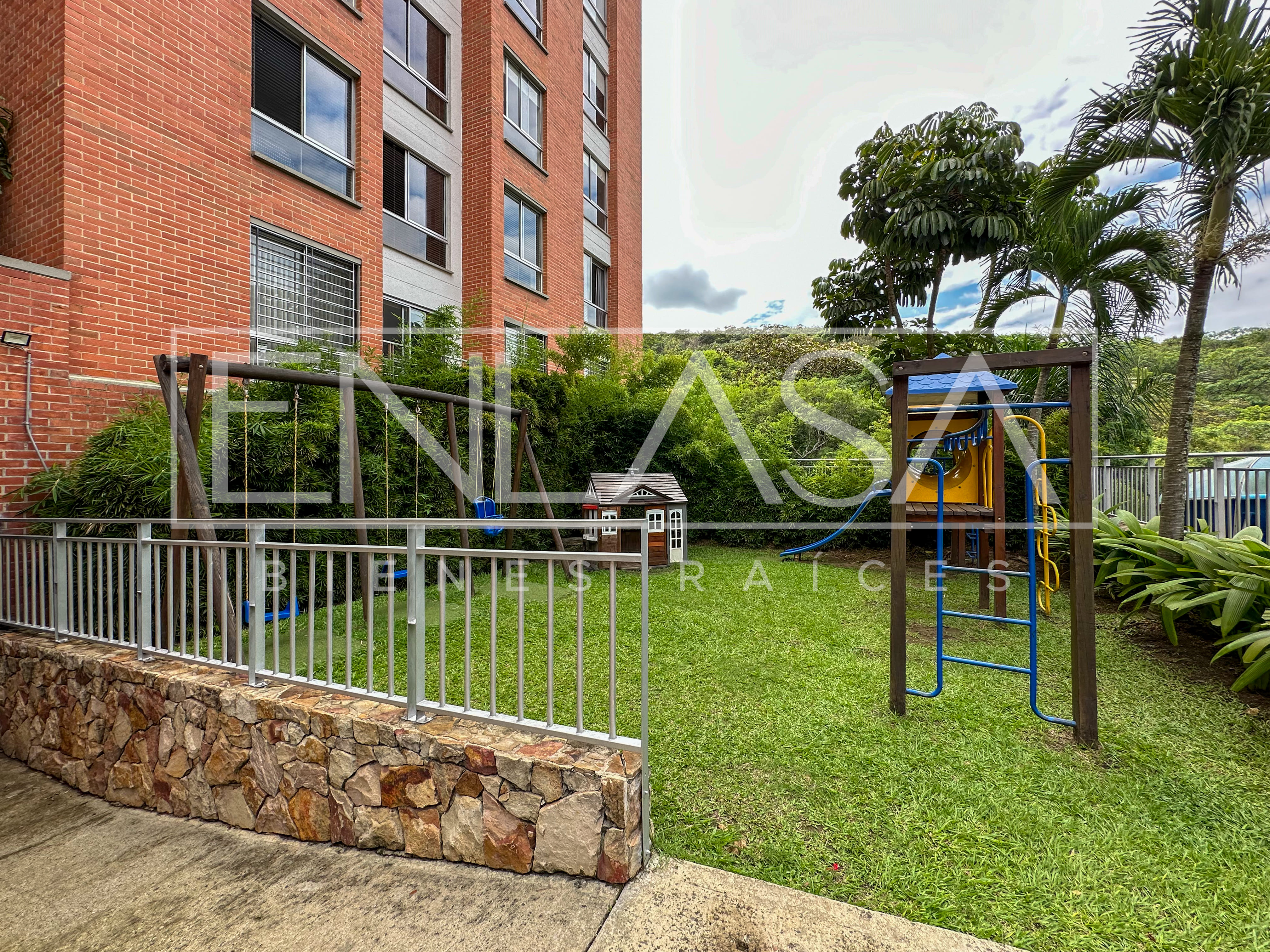 Apartamento en venta en Normandia, Cali · foto 12 de 20