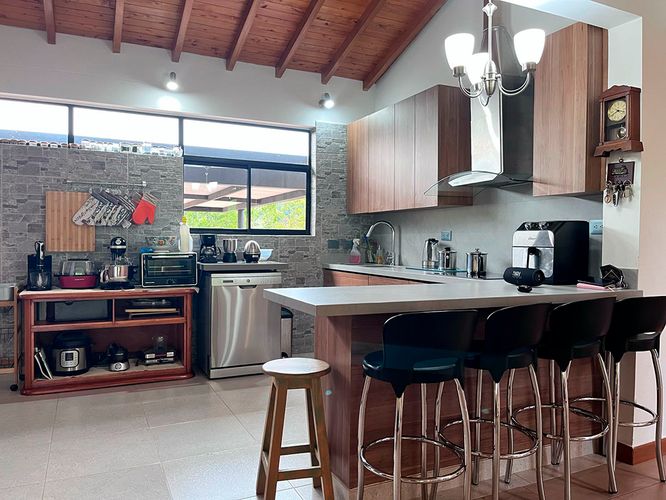 Casa de 3 alcobas en venta en Santa Elena, El Retiro, 306 m² · foto 7 de 20