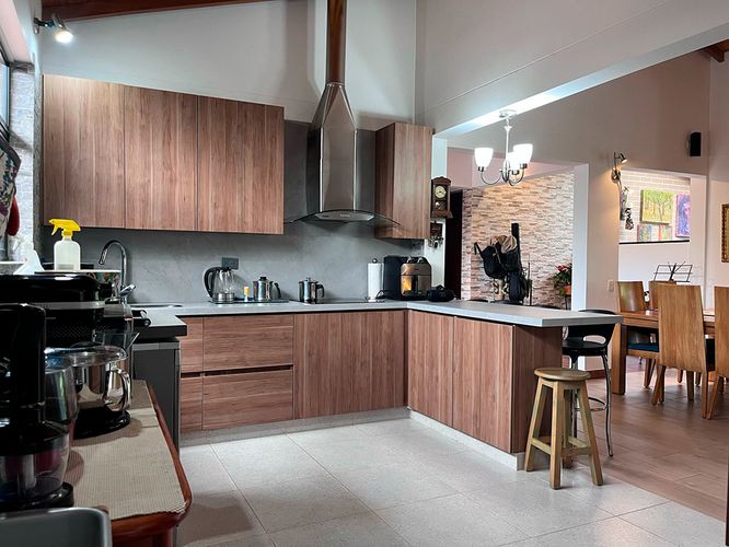 Casa de 3 alcobas en venta en Santa Elena, El Retiro, 306 m² · foto 9 de 20