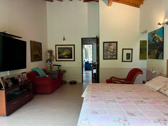 Casa de 3 alcobas en venta en Santa Elena, El Retiro, 306 m² · foto 11 de 20