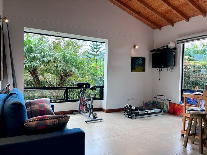 Casa de 3 alcobas en venta en Santa Elena, El Retiro, 306 m² · foto 14 de 20