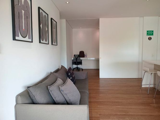 Apartamento de 2 alcobas en venta en El Poblado, Medellín, 91 m² · foto 3 de 13