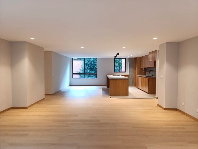 Apartamento de 3 alcobas en venta en El Poblado, Medellín, 165 m² · foto 2 de 20